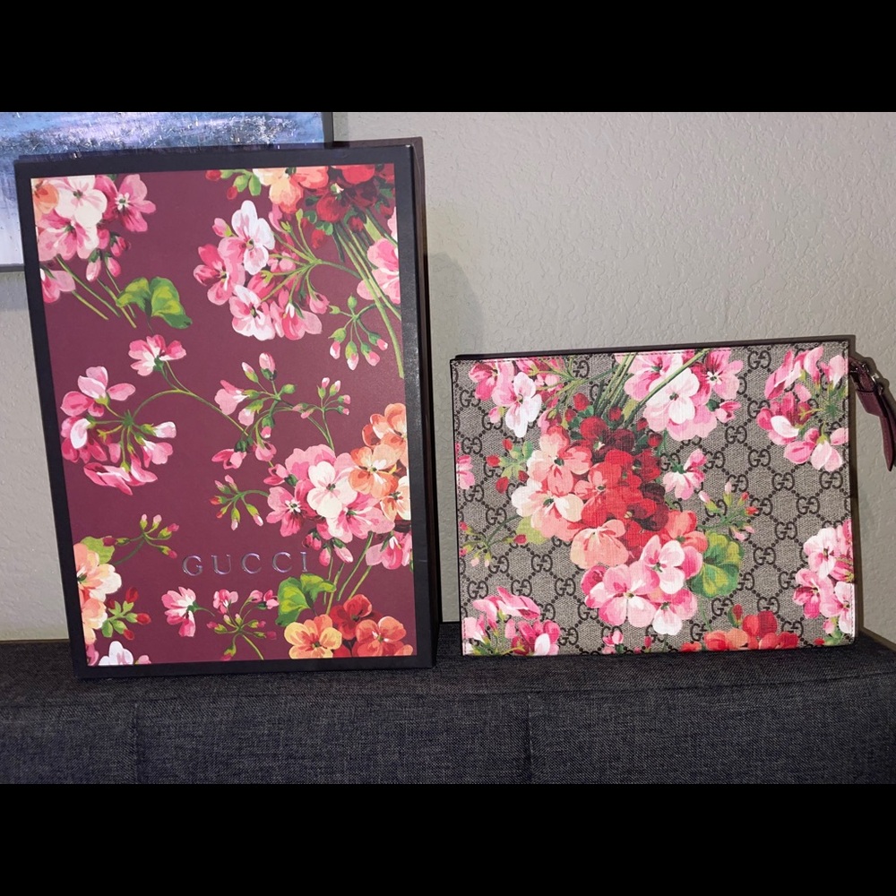 SOLD Gucci blooms Toiletry